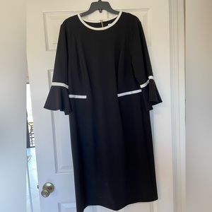Calvin Klein Black and White Trim Bell Sleeved Dress Sz 16w